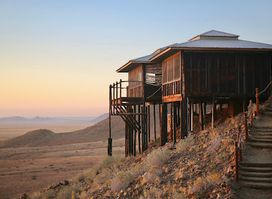 Moon Mountain Lodge