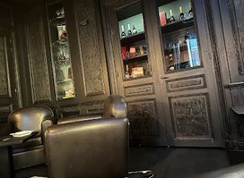 Blind Bar