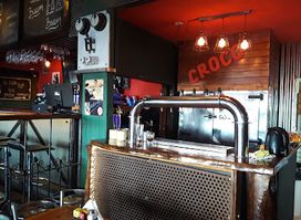 Croco Bar and Craft Beers