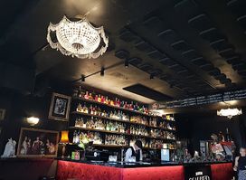 Boston Shaker Bar