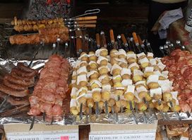 Kiosky, stánky, bufety, turistycké obchůdky