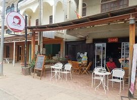 Cranky-T Café and Bar