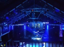 New Rainbow Club & Karaoke