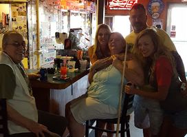 Lakeside Liquor & Lounge