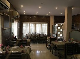 Tandoor Restaurant & Bar