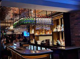 Burgunder Bar GmbH
