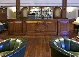 The Lounge & Bar