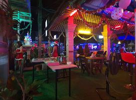 Rolling Stone Bar