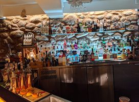 The Après Bar