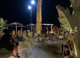 Cactus by the sea, Beach Bar
