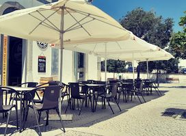 Magnífica Cerveja Artesanal do Alentejo / Beer house & Tapas