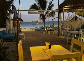 La Base Restaurant - Beach Bar