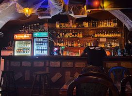 ParaNoir Pub
