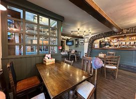 Prince Llewelyn Hotel