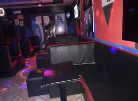 Blue Moon - Bar