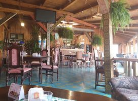 BISTRO Coffee&Pub