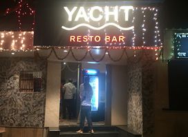 YACHT Resto Bar