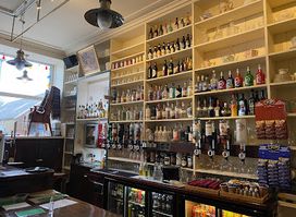 Robertsons Coffeehoose & Bar