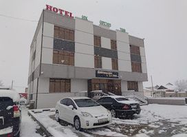 ХАРХОРИН ИХ ОРГИЛ ЗОЧИД БУУДАЛ РЕСТОРАН