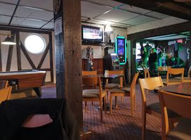 Maple Leaf Tavern