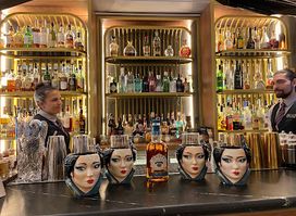 Lladró Lounge Bar