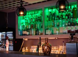 Lounge Bar