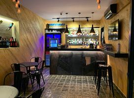 Quesse cocktail bar