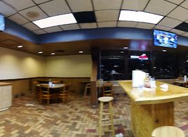 Q's Place Chicken & Burger Lounge