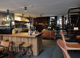 Iveau Burgers & Wijnbar