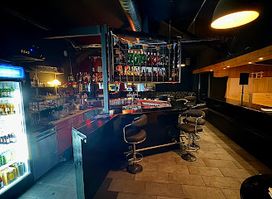 Riff Raff Bar