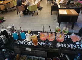 Lounge Pub