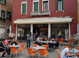 Barcollo Bar