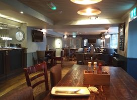 Justinlees Inn