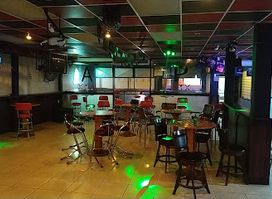 Upper Deck Sports Bar & Lounge