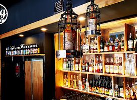 Fog House Pub & Grill