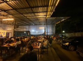 BR-Q Beer & Barbeque