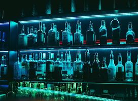 ESCO BAR KARAOKE