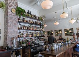 Bar Kismet