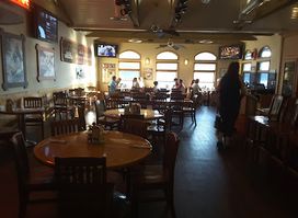 Ducey's On the Lake & Ducey's Bar & Grill