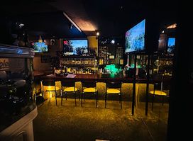 ガールズBar カラオケBar Black Bart