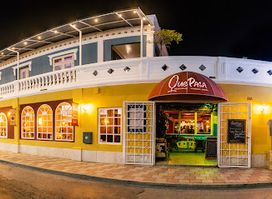 Que Pasa Restaurant & Winebar