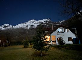Guesthouse Camping Restaurant “Paja”