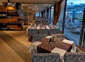 Rose Gardens Restaurant