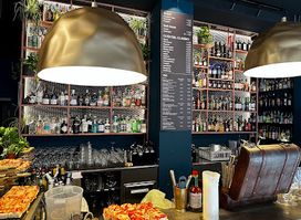 Marais Wine and Cocktails