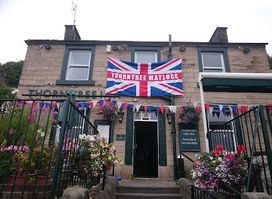 The Thorn Tree Inn