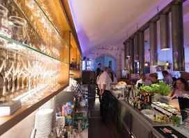Darwin's Cafe Bar