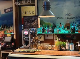 Bar 120 - Gin Bar