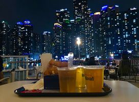 Fingers & Chat Dining Pub