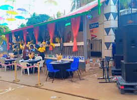 KING EAU TRAITEE BAR ET GRILL