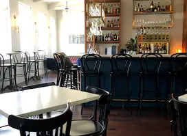 Nouvelle Bar & Bottle